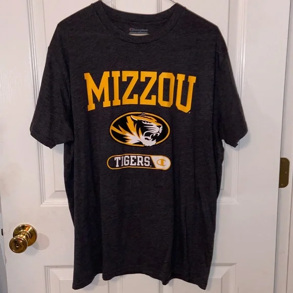 mens sized:XL champion T-shirt - Picture 2 of 6